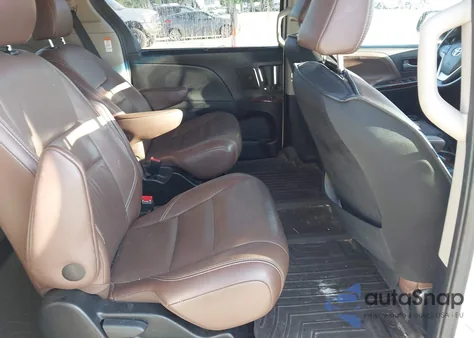 2015 Toyota Sienna Limited 7 Passenger z USA, uszkodzony, nr VIN 5TDDK3DCXFS101604